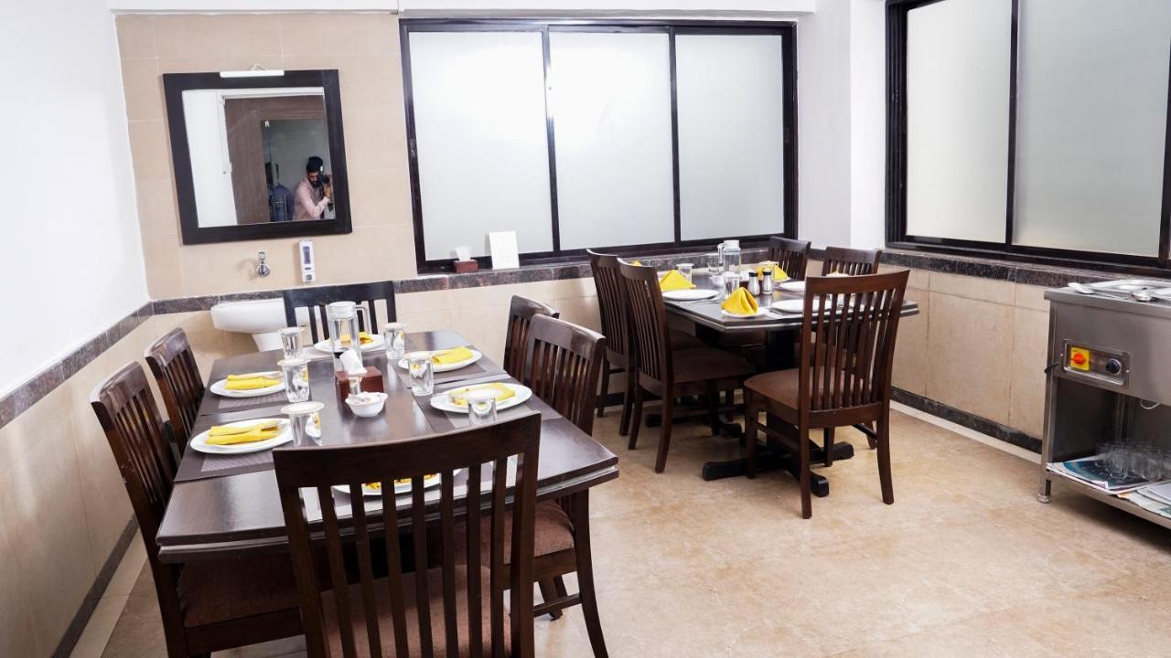 The Altruist Business Stays, Navi Mumbai-2 Exteriör bild